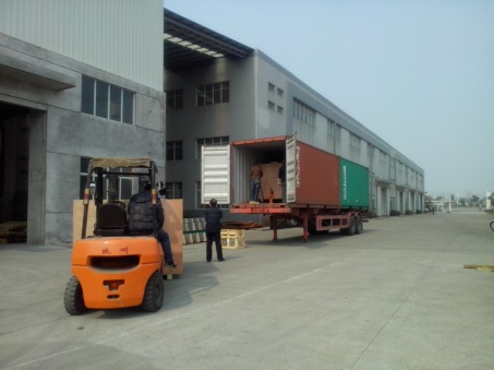 Hydraulic hoist cargo delivery to Ethiopia